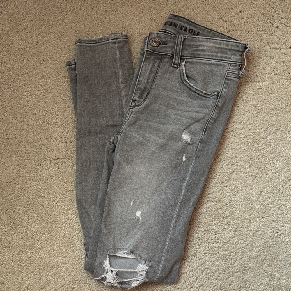 American Eagle Outfitters Women's Distressed Gray Skinny Jeans